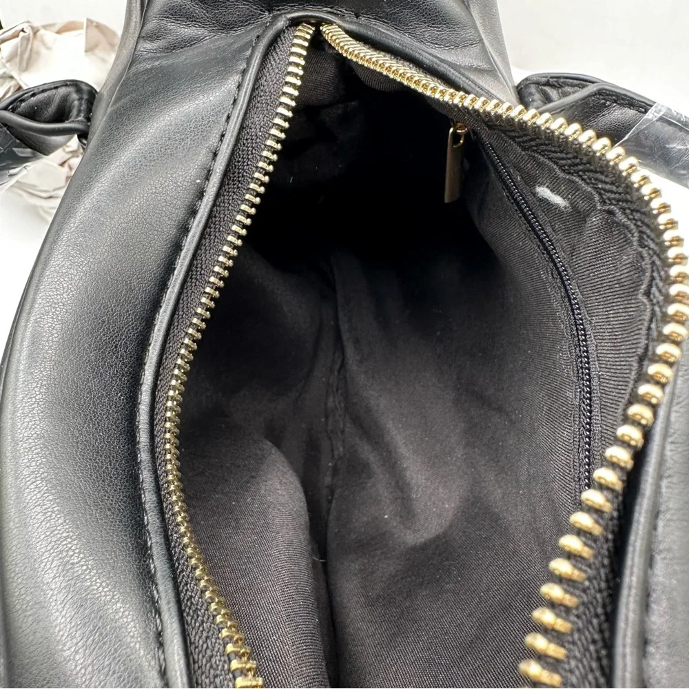 Black Dog-Shaped Crossbody Bag - Picture 12 of 12